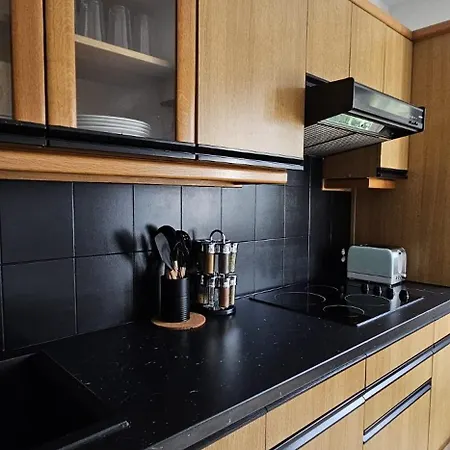 Daire Elegant & Peaceful - Private Parking *