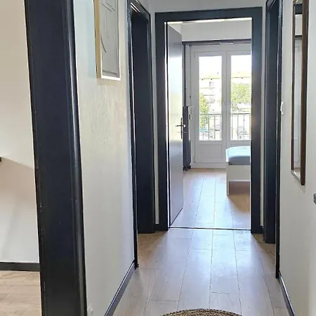 Elegant & Peaceful - Private Parking Appartamento