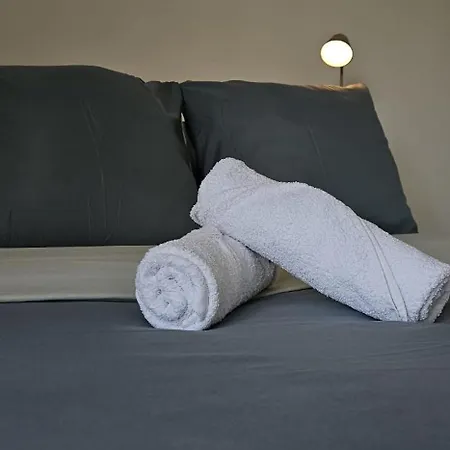 Elegant & Peaceful - Private Parking Lejlighed *