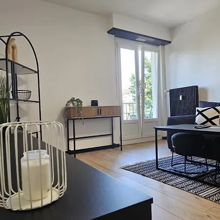 Elegant & Peaceful - Private Parking *