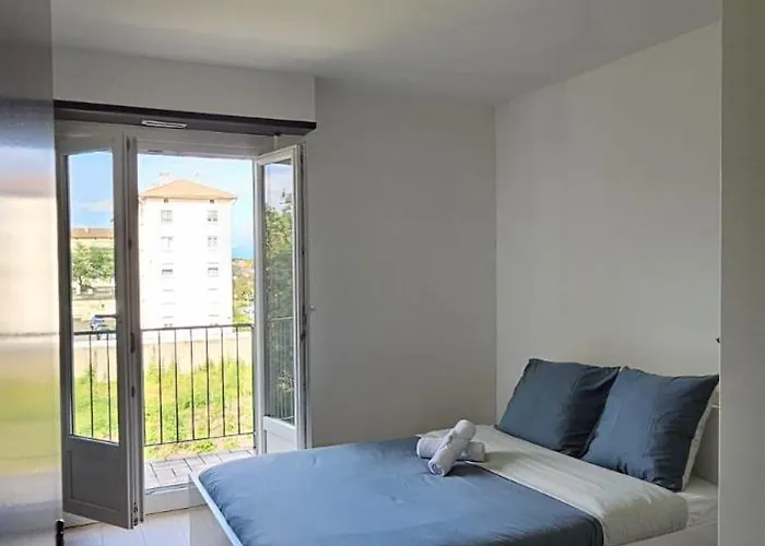 Daire Elegant & Peaceful - Private Parking